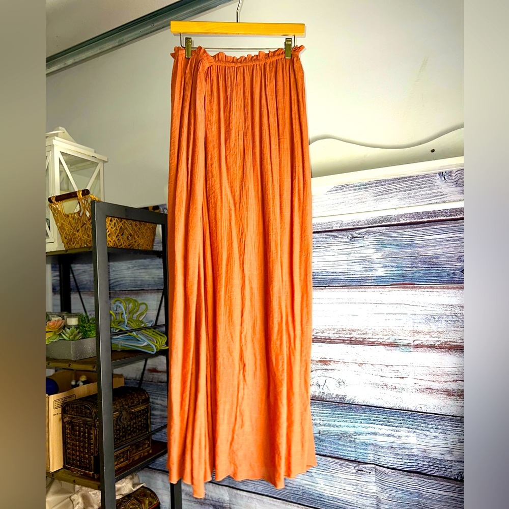 Long and Lucious Hippy skirt women’s XL